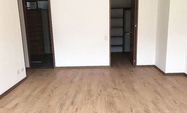 Apartamento en arriendo en Loma Del Escobero, Envigado
