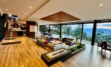 Casa de lujo en condominio exclusivo en Las Palmas — lote de 4.000 m² y 417 m² construidos