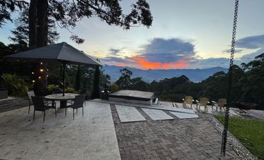 Casa de lujo en condominio exclusivo en Las Palmas — lote de 4.000 m² y 417 m² construidos