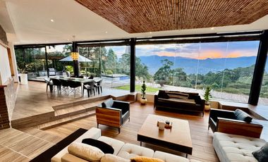 Casa de lujo en condominio exclusivo en Las Palmas — lote de 4.000 m² y 417 m² construidos