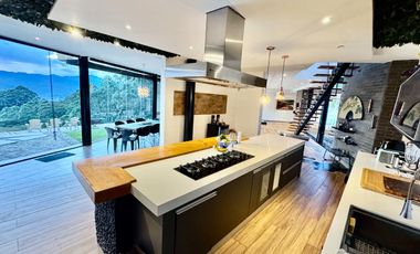 Casa de lujo en condominio exclusivo en Las Palmas — lote de 4.000 m² y 417 m² construidos