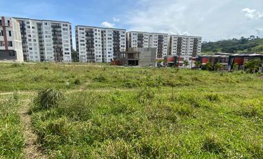 Venta de Lote en La Campiña 72 m² – Santa Rosa de Cabal Ubicación: Cerca al barrio Los Artesanos. Área: 6 x 12 = 72 m²