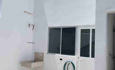 CASA EN VENTA EN FRACCIONAMIENTO MARIA CECILIA A EAPKADAS DE LA CLÍNICA DEL IMSS