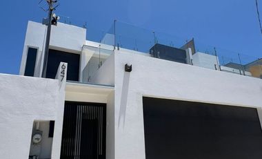 Casa amueblada en RENTA - El Sauzal de Rdgz, Ensenada B.C.