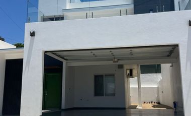 Casa amueblada en RENTA - El Sauzal de Rdgz, Ensenada B.C.