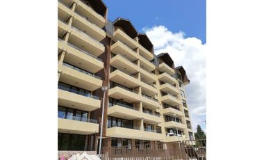 Departamento con vista lateral al lago Villarrica