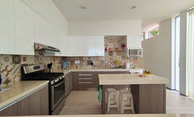 Casa en Venta en Playa Positano con Vista Al Mar, 05 Dorm. 04 Cocheras!