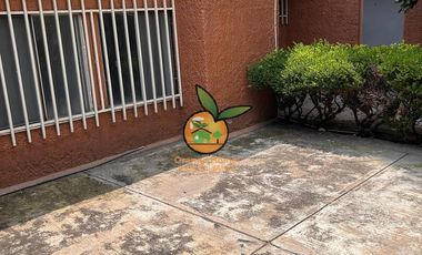 LINDA CASA GRANDE EN ANDADOR, COL. MIRAVALLE, TLAQUEPAQUE