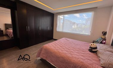 Casa en venta en Loja sector Altos del Valle