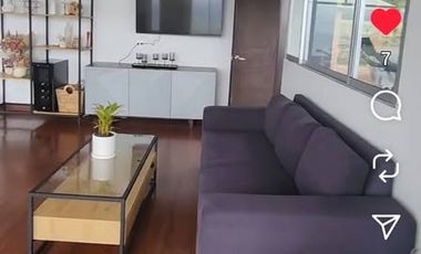 Arriendo de espectacular casa familiar en Cerros de Yerbabuena. SOPO  Disfrute de la tranquilidad y el espacio en esta impresionante casa de 440 m² ub
