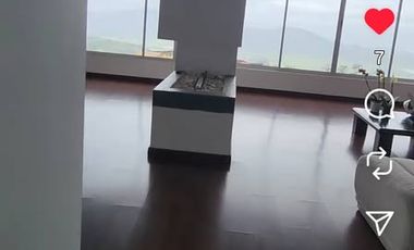 Arriendo de espectacular casa familiar en Cerros de Yerbabuena. SOPO  Disfrute de la tranquilidad y el espacio en esta impresionante casa de 440 m² ub