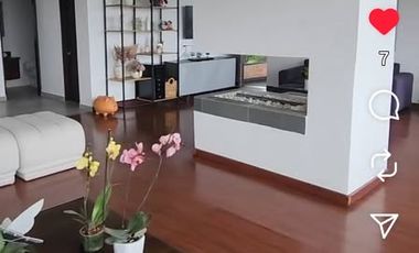 Arriendo de espectacular casa familiar en Cerros de Yerbabuena. SOPO  Disfrute de la tranquilidad y el espacio en esta impresionante casa de 440 m² ub