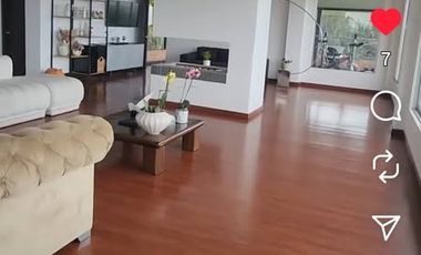 Arriendo de espectacular casa familiar en Cerros de Yerbabuena. SOPO  Disfrute de la tranquilidad y el espacio en esta impresionante casa de 440 m² ub