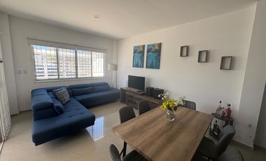 VILLAMIL PLAYAS VENDO CASA EN URB. ACAPULCO CON SALIDA AL MAR