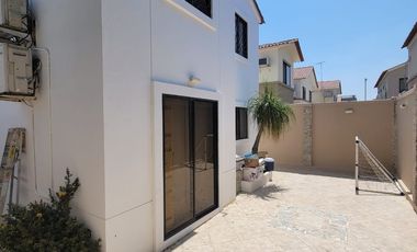 En venta lujosa casa esquinera en Ciudad Celeste, primeras etapas, Nuevo Samborondon