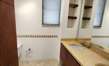 Espectacular casa en arriendo en Encenillos de Sindamanoy, Chía  ¡Vive en el paraíso de la tranquilidad! Esta hermosa casa de 3 habitaciones, ubicada