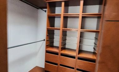 Espectacular casa en arriendo en Encenillos de Sindamanoy, Chía  ¡Vive en el paraíso de la tranquilidad! Esta hermosa casa de 3 habitaciones, ubicada