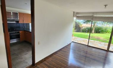 Espectacular casa en arriendo en Encenillos de Sindamanoy, Chía  ¡Vive en el paraíso de la tranquilidad! Esta hermosa casa de 3 habitaciones, ubicada