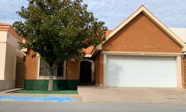 RESIDENCIA DE UNA PLANTA EN HACIENDAS DEL VALLE DE 2 RECAMARAS Y PANELES SOLARES