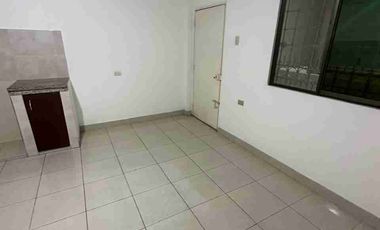 CASA RENTERA DE VENTA EN
VERNAZA NORTE