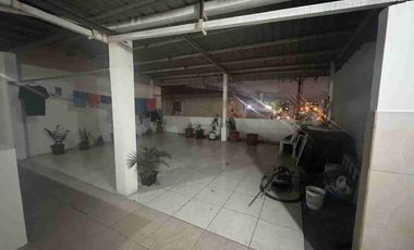 CASA RENTERA DE VENTA EN
VERNAZA NORTE