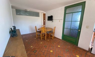 Renta suite amueblada con servicios, 2 recámaras. Santa Cruz Buenavista. Zavaleta y Recta Cholula