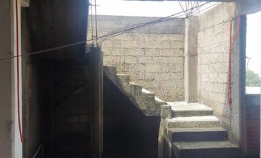 CASA EN VENTA EN HUITZILAC CON 4 LOCALES  COMERCIALES