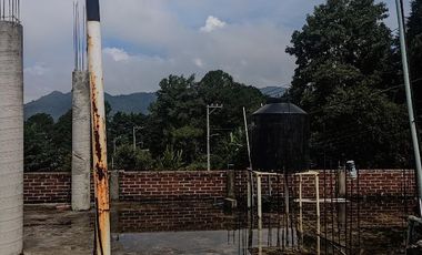 CASA EN VENTA EN HUITZILAC CON 4 LOCALES  COMERCIALES