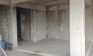 CASA EN VENTA EN HUITZILAC CON 4 LOCALES  COMERCIALES