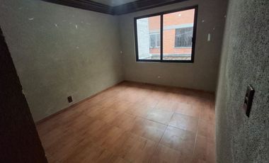 Hermosa Casa con 4 Recámaras en Venta. Llano de Los Báez, Ecatepec