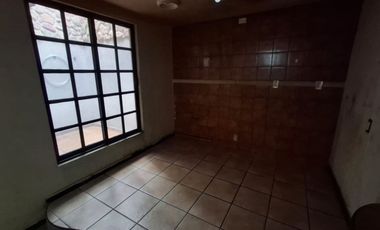 Hermosa Casa con 4 Recámaras en Venta. Llano de Los Báez, Ecatepec
