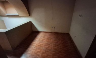 Hermosa Casa con 4 Recámaras en Venta. Llano de Los Báez, Ecatepec