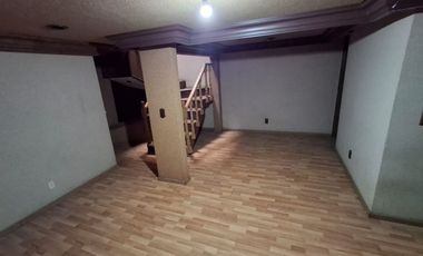 Hermosa Casa con 4 Recámaras en Venta. Llano de Los Báez, Ecatepec