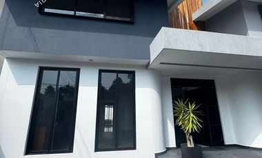 Increíble casa en venta dentro de Club de Golf Hacienda con paneles solares