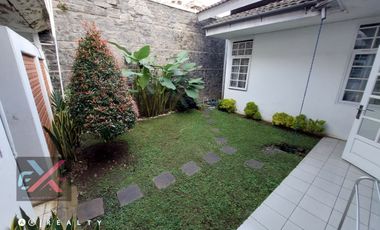 RUMAH MAINROAD DEKAT GRIYA ARCAMANIK BANDUNG Strategis Area Bisnis