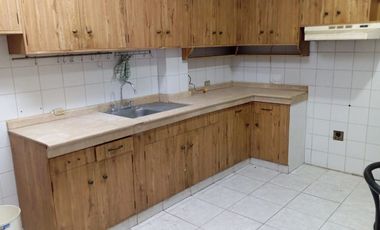 En Alquiler Dpto. de 3 dormitorios en Colinas de los Ceibos