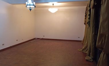 En Alquiler Dpto. de 3 dormitorios en Colinas de los Ceibos