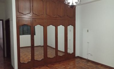 En Alquiler Dpto. de 3 dormitorios en Colinas de los Ceibos