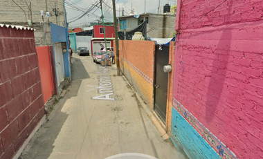 CASA EN VENTA EN BARRIO DE SANTA BARBARA 6-OCT-25