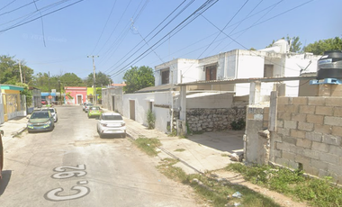 Casa en Venta en la Col. Bojórquez a 8 min. de la Plaza Las Américas, Mérida, Yucatán.