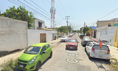 Casa en Venta en la Col. Bojórquez a 8 min. de la Plaza Las Américas, Mérida, Yucatán.