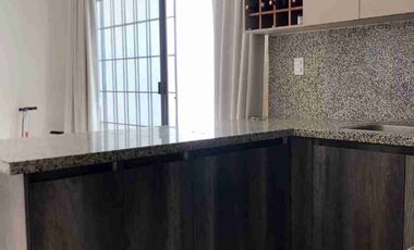 CASA EN RENTA EN EL BOSQUES EL DORADO ELITE ZONA SUR DE LEÓN Al sur de la ciudad, a 5 minutos  de Hospital Regional de Alta Especialidad , Universidad de Guanajuato  (UG) Universidad Tecnológica de León (UTL), Hospital Regional, Puerto Interior, acceso por Boulevard Aeropuerto y Eje Metropolitano, centro comercial Via Alta, Mulza Outlet, Aeropuerto del Bajío