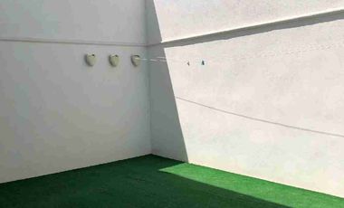 CASA EN RENTA EN EL BOSQUES EL DORADO ELITE ZONA SUR DE LEÓN Al sur de la ciudad, a 5 minutos  de Hospital Regional de Alta Especialidad , Universidad de Guanajuato  (UG) Universidad Tecnológica de León (UTL), Hospital Regional, Puerto Interior, acceso por Boulevard Aeropuerto y Eje Metropolitano, centro comercial Via Alta, Mulza Outlet, Aeropuerto del Bajío