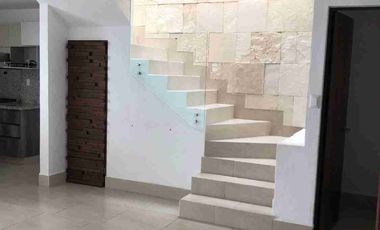 CASA EN RENTA EN EL BOSQUES EL DORADO ELITE ZONA SUR DE LEÓN Al sur de la ciudad, a 5 minutos  de Hospital Regional de Alta Especialidad , Universidad de Guanajuato  (UG) Universidad Tecnológica de León (UTL), Hospital Regional, Puerto Interior, acceso por Boulevard Aeropuerto y Eje Metropolitano, centro comercial Via Alta, Mulza Outlet, Aeropuerto del Bajío