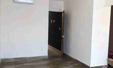 CASA EN RENTA EN EL BOSQUES EL DORADO ELITE ZONA SUR DE LEÓN Al sur de la ciudad, a 5 minutos  de Hospital Regional de Alta Especialidad , Universidad de Guanajuato  (UG) Universidad Tecnológica de León (UTL), Hospital Regional, Puerto Interior, acceso por Boulevard Aeropuerto y Eje Metropolitano, centro comercial Via Alta, Mulza Outlet, Aeropuerto del Bajío