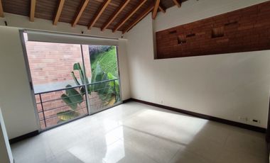 Casa en arriendo Loam de San Jose Sabanta