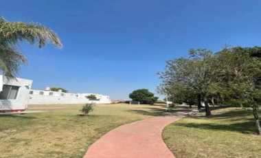 HERMOSA CASA EN FRACCIONAMIENTO ALTUS BOSQUE JALISCO !!!