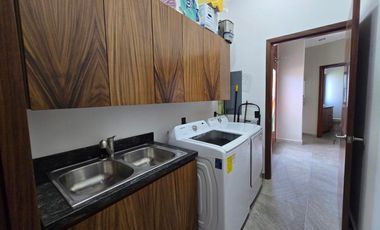 Lujo Residencial en Los Tigres – Casa Ave del Paraíso