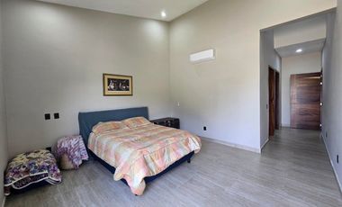 Lujo Residencial en Los Tigres – Casa Ave del Paraíso