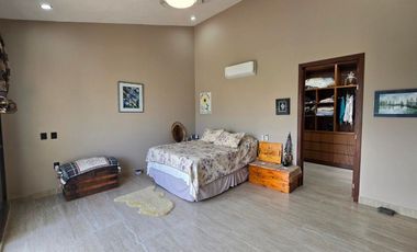 Lujo Residencial en Los Tigres – Casa Ave del Paraíso